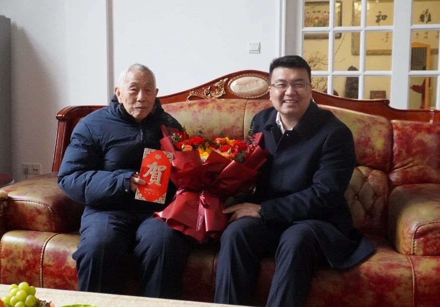 長(zhǎng)沙礦冶院黨委開展新春走訪慰問