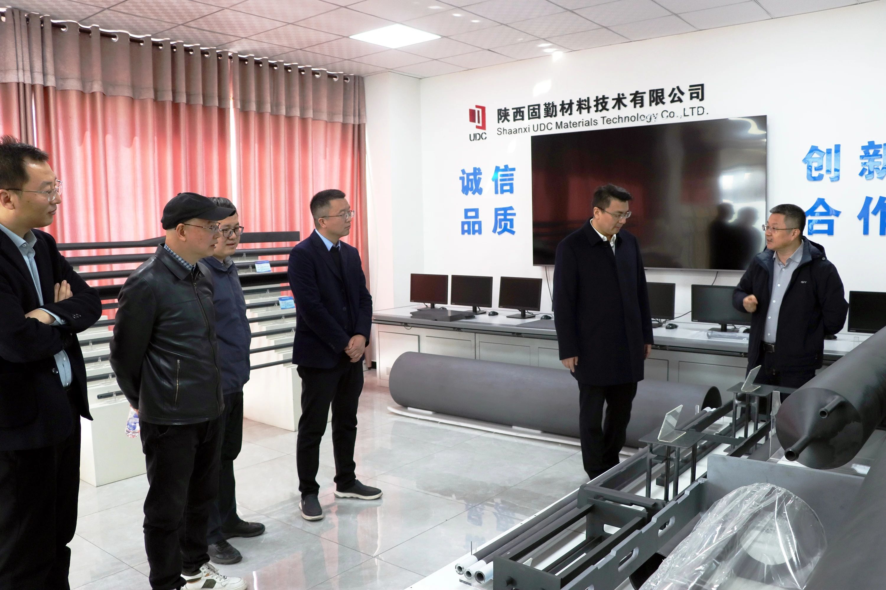 卓曉軍赴陜西固勤開展合作交流